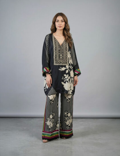 Inara B&W Kaftan Set